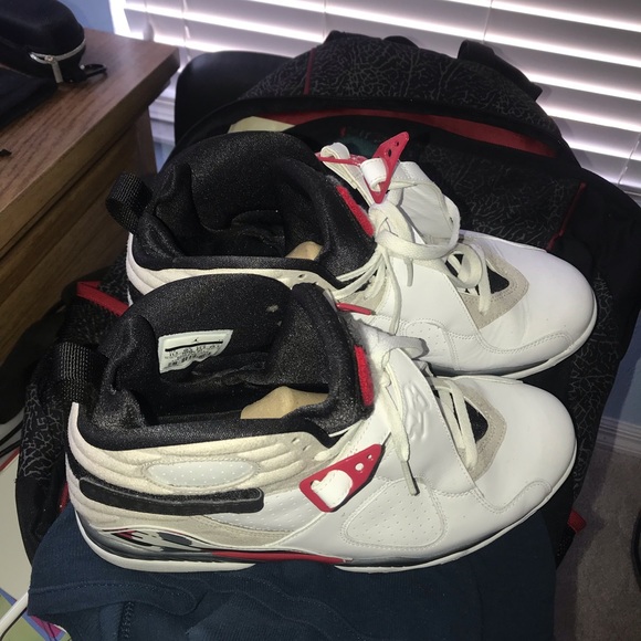 Air Jordan 8 Bugs Bunny and Air Jordan 3 Crimson - Picture 4 of 8